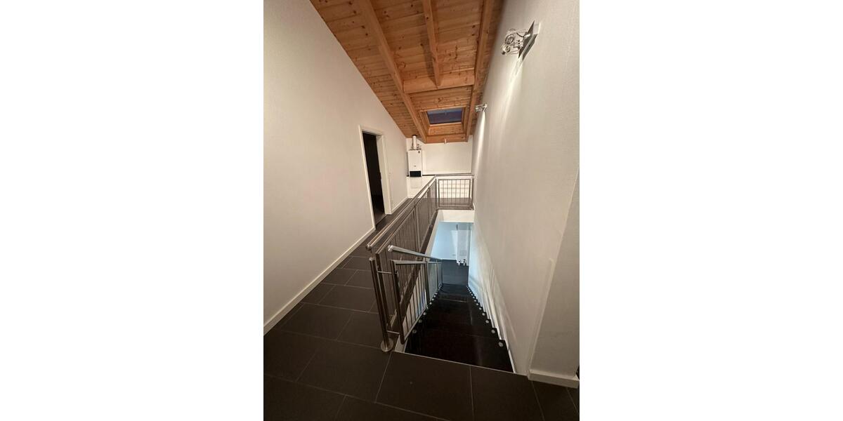 Doppelhaushälfte Püttlingen - 4 Zimmer, 230 m&sup2;, 1.930&euro; | Angebot:24895523