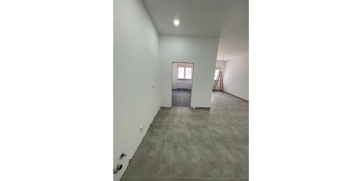 Etagenwohnung Dillingen (Saar) - 2 Zimmer, 60 m&sup2;, 600&euro; | Angebot:25228052