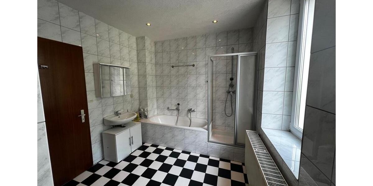 Erdgeschoßwohnung Saarlouis - 3 Zimmer, 75 m&sup2;, 1.000&euro; | Angebot:24351930