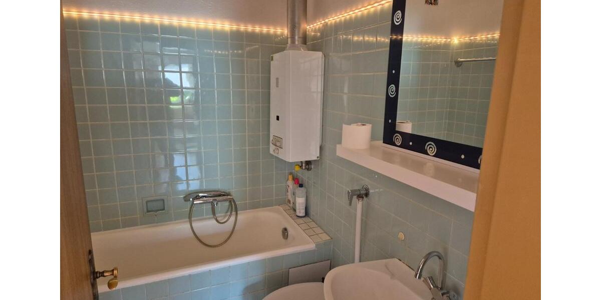 Etagenwohnung Saarbrücken West - 6 Zimmer, 120 m&sup2;, 1.000&euro; | Angebot:25307885