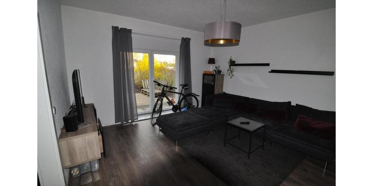 Erdgeschoßwohnung Illingen - 3 Zimmer, 90 m&sup2;, 660&euro; | Angebot:25923722