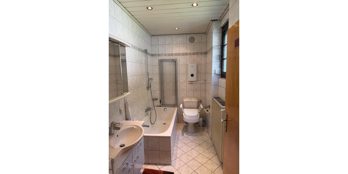 Doppelhaushälfte Saarbrücken Dudweiler - 4 Zimmer, 130 m&sup2;, 210.000&euro; | Angebot:26284185