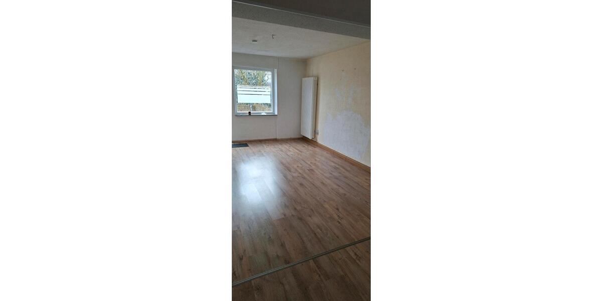 Etagenwohnung Dillingen (Saar) - 1 Zimmer, 100 m&sup2;, 650&euro; | Angebot:25309119