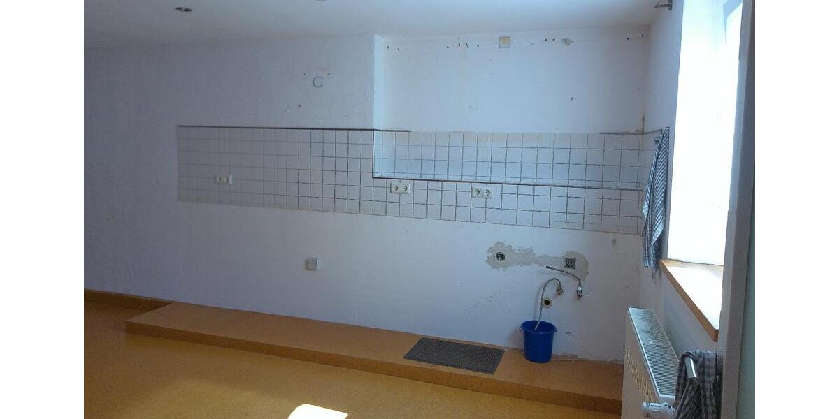 Etagenwohnung Ottweiler - 2 Zimmer, 110 m&sup2;, 650&euro; | Angebot:25591194
