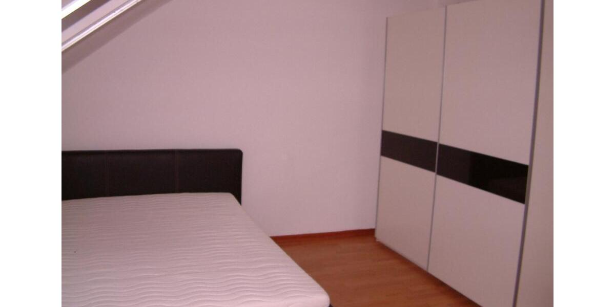 Dachgeschoßwohnung Saarbrücken Malstatt - 2 Zimmer, 53 m&sup2;, 480&euro; | Angebot:25960919