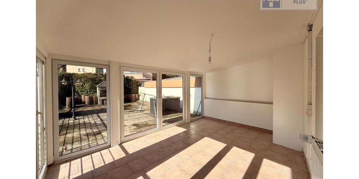 Maisonettenwohnung Homburg - 5.5 Zimmer, 165 m&sup2;, 1.090&euro; | Angebot:25882406