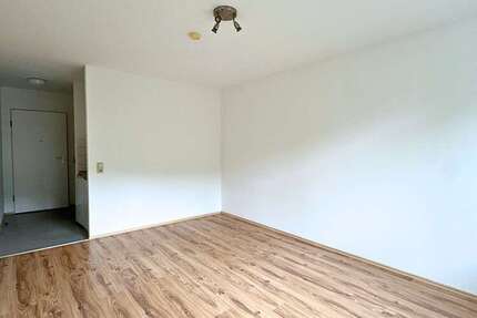 Wohnung Saarbrücken / Scheidt Scheidt - 1 Zimmer, 22 m&sup2;, 300&euro; | Angebot:27301409