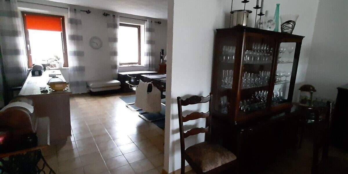 Etagenwohnung Großrosseln - 6 Zimmer, 214 m&sup2;, 199.999&euro; | Angebot:25780963