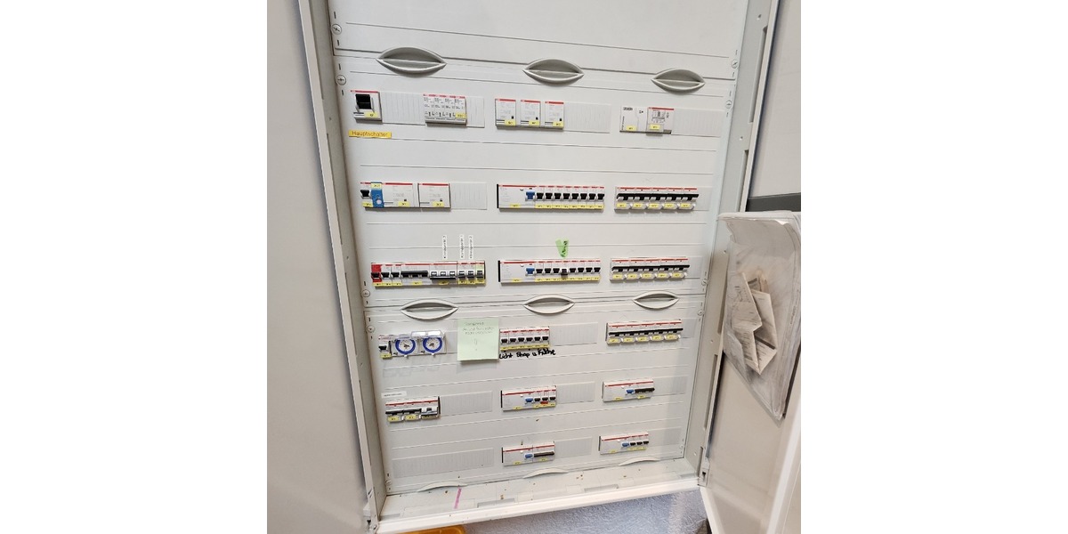 Interessante Gewerbeeinheit mit 3 Lädengeschäften in der Homburger Innenstadt (teilvermietet) - Gewerbeobjekt Homburg | Angebot:24859992