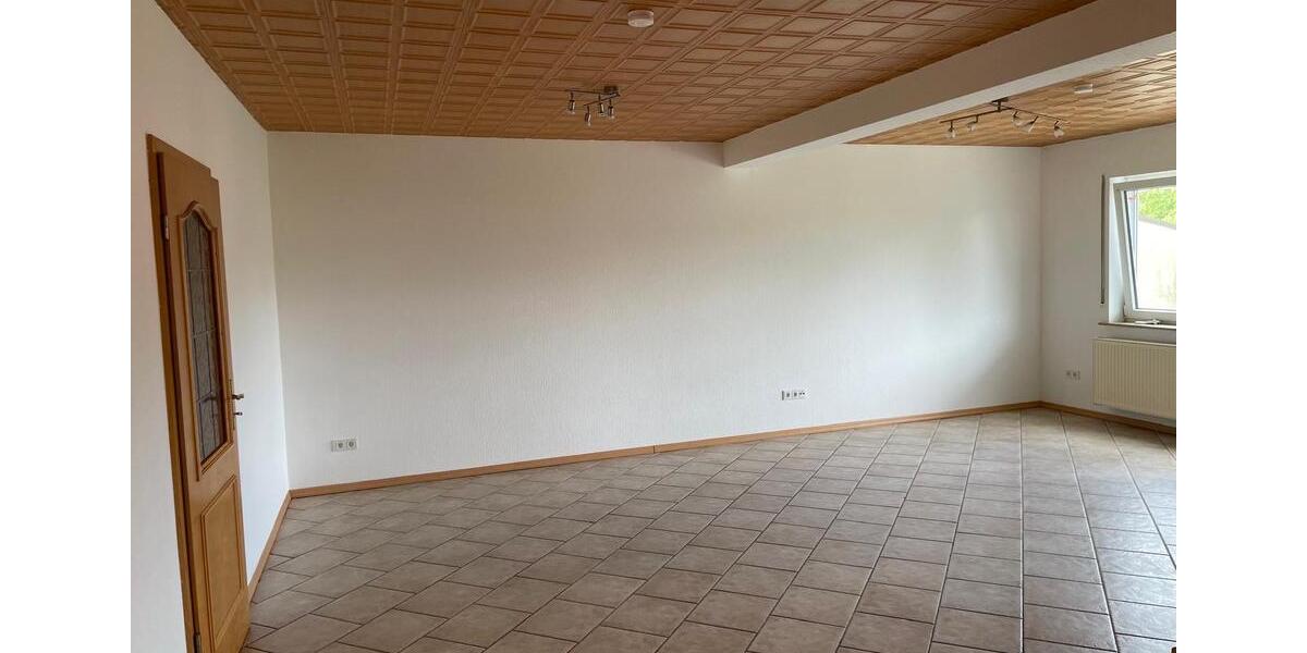 Etagenwohnung Sankt Ingbert - 2.5 Zimmer, 75 m&sup2;, 870&euro; | Angebot:25845983