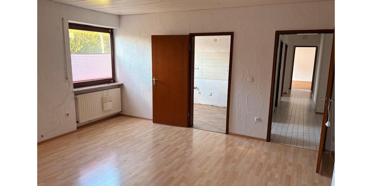 Einfamilienhaus Schiffweiler - 4.5 Zimmer, 165 m&sup2;, 295.000&euro; | Angebot:25942889