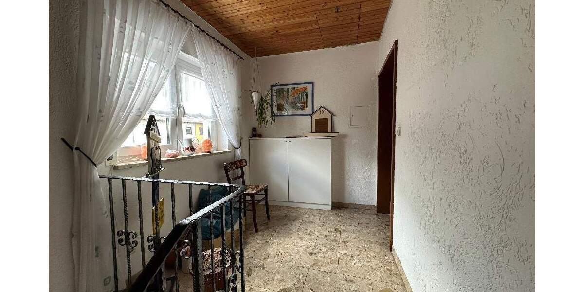 Mehrfamilienhaus, Wohnhaus Blieskastel Niederwürzbach - 5 Zimmer, 190 m&sup2;, 299.000&euro; | Angebot:25745671