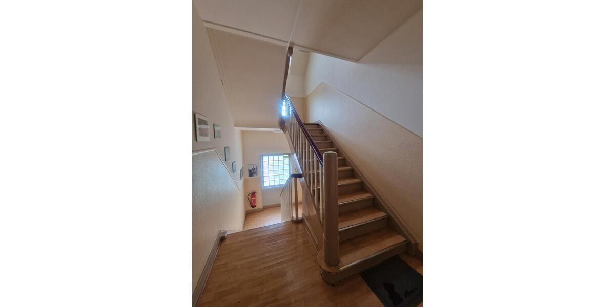 Dachgeschoßwohnung Saarbrücken Brebach-Fechingen - 4 Zimmer, 83 m&sup2;, 129.000&euro; | Angebot:26705534