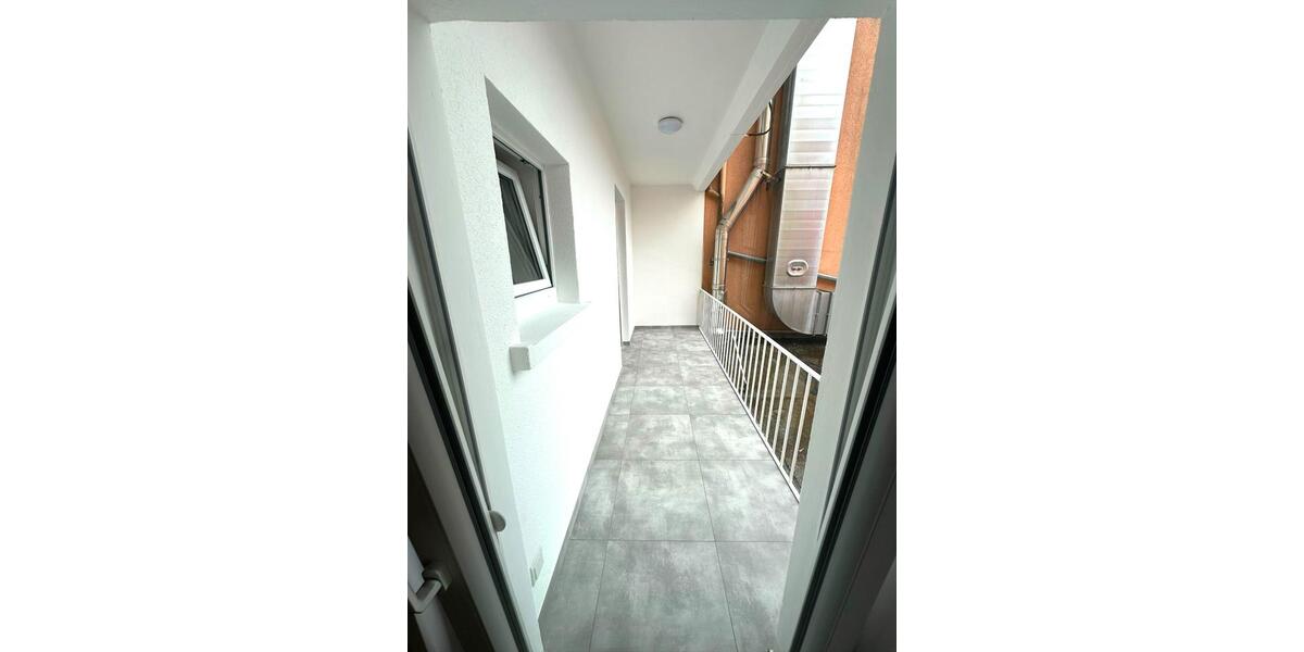 Etagenwohnung Homburg - 4 Zimmer, 130 m&sup2;, 1.250&euro; | Angebot:25867443