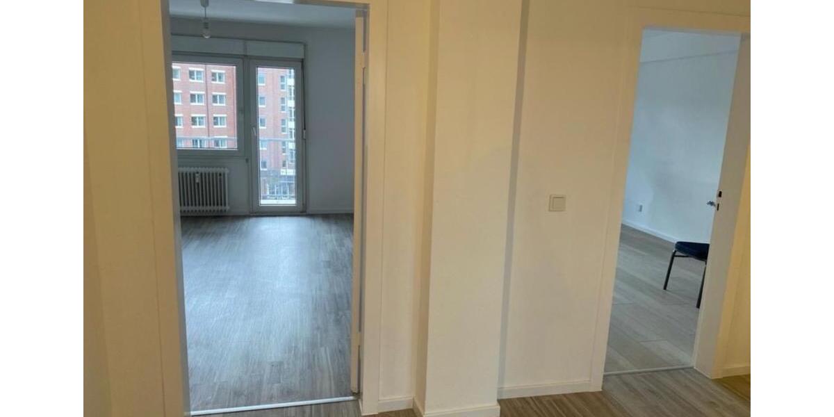 Etagenwohnung Saarbrücken - 3 Zimmer, 84 m&sup2;, 860&euro; | Angebot:25539814