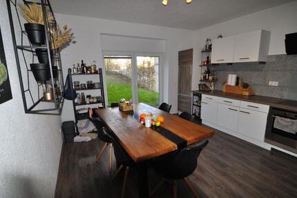 Wohnung Illingen - 3 Zimmer, 90 m&sup2;, 660&euro; | Angebot:25923722