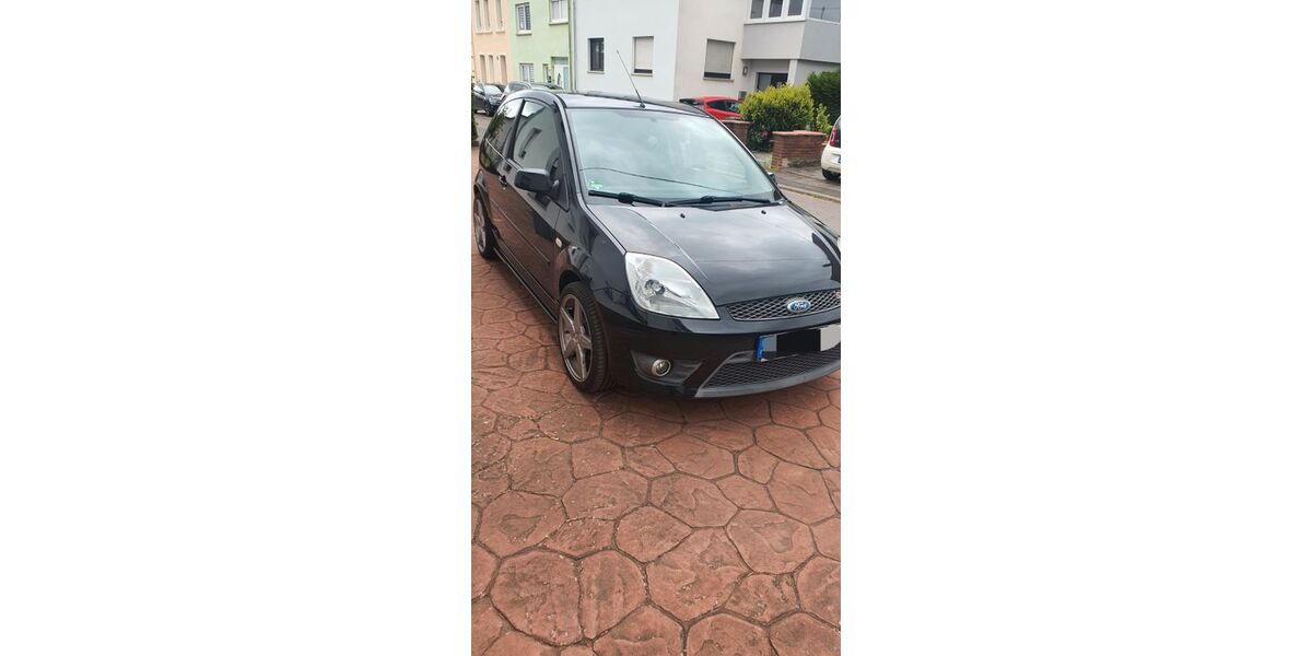 Ford Fiesta 145.000 km 6.290 &euro; Ensdorf 66806