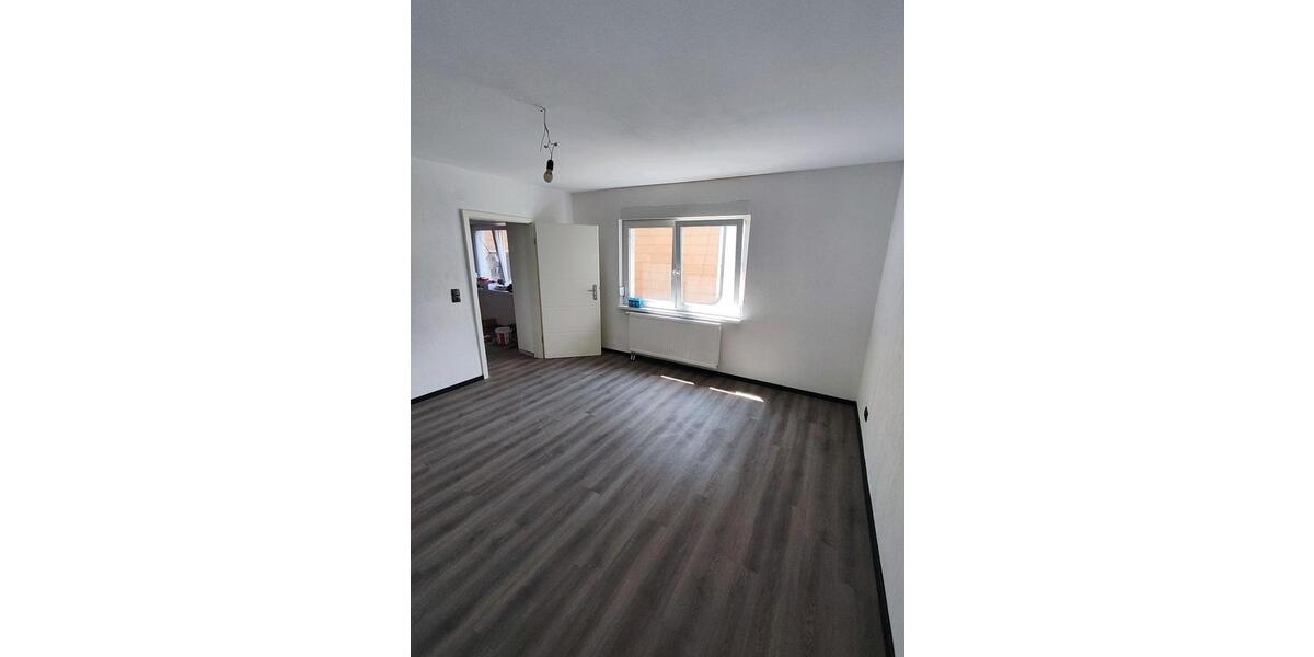 Etagenwohnung Merchweiler - 4 Zimmer, 102 m&sup2;, 875&euro; | Angebot:25883548