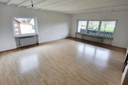 Wohnung Eppelborn - 2.5 Zimmer, 86 m&sup2;, 750&euro; | Angebot:25626185