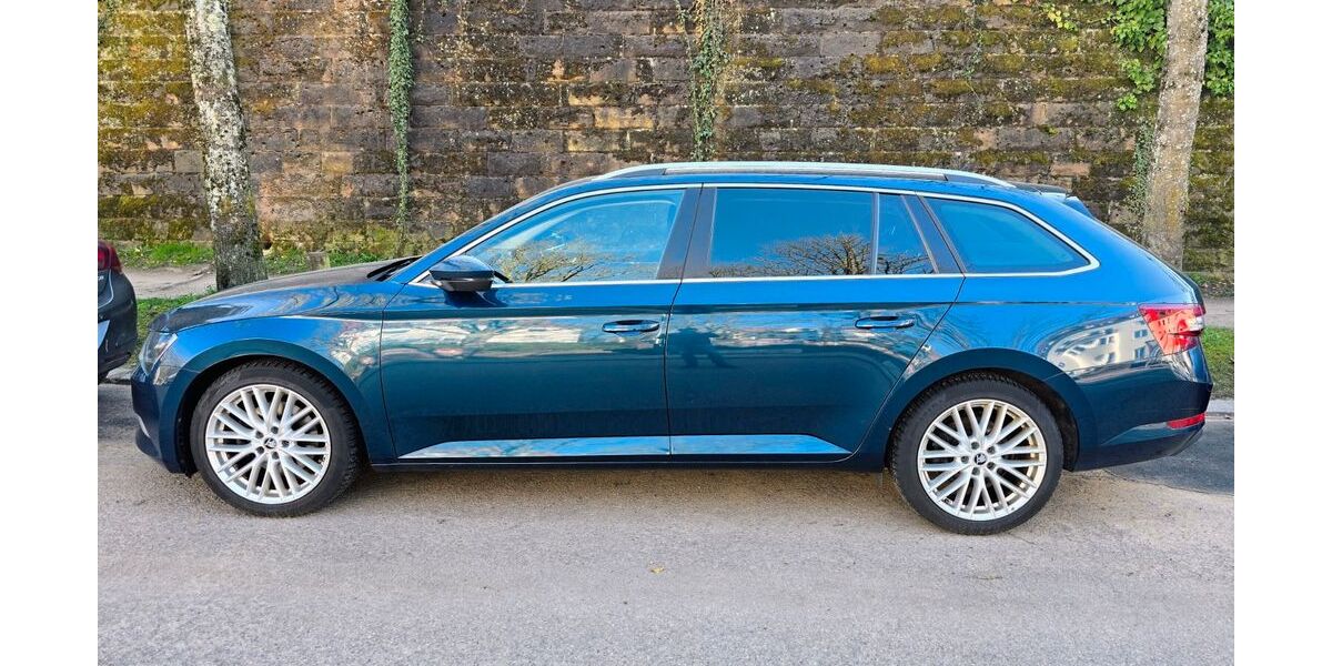 Skoda Superb 187.900 km 14.400 &euro; Saarbrücken 66123