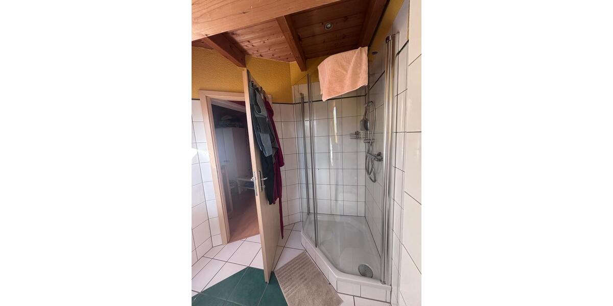 Reihenhaus Eppelborn - 8 Zimmer, 145 m&sup2;, 1.100&euro; | Angebot:26612377