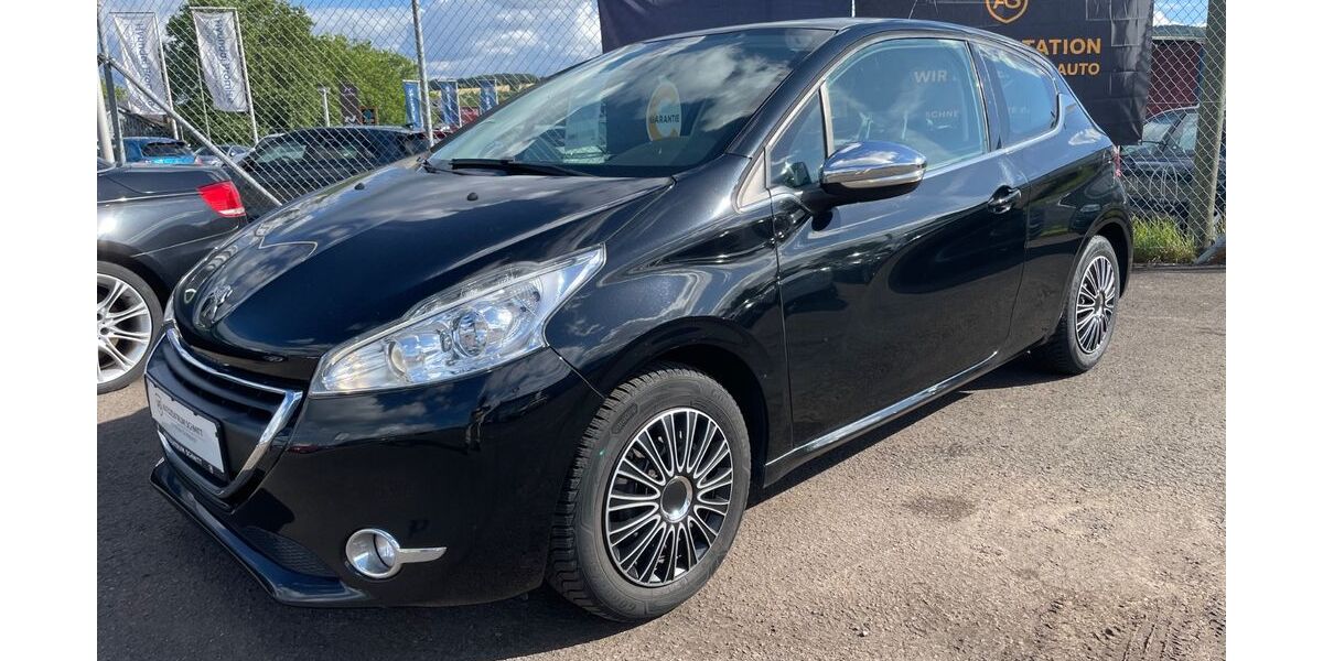 Peugeot 208 155.411 km 3.490 &euro; Lebach 66822