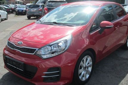 Kia Rio 97.000 km 8.900 &euro; Spiesen-Elversberg 66583