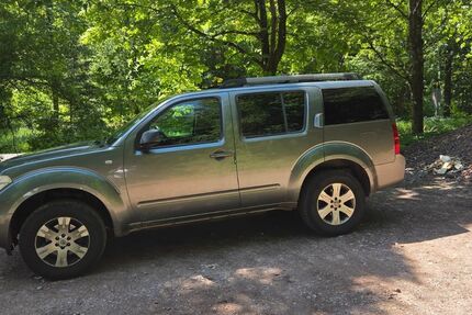 Nissan Pathfinder 193.201 km 7.500 &euro; Mandelbachtal 66399