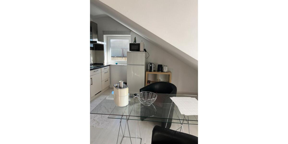 Dachgeschoßwohnung Saarbrücken Eschberg - 2 Zimmer, 55 m&sup2;, 600&euro; | Angebot:25797107