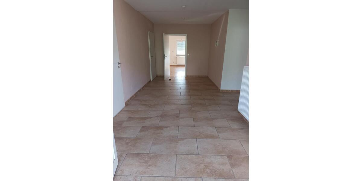 Erdgeschoßwohnung Beckingen - 3 Zimmer, 130 m&sup2;, 975&euro; | Angebot:25572199