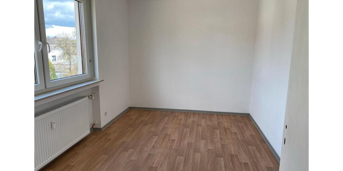 Etagenwohnung Heusweiler - 4 Zimmer, 86 m&sup2;, 700&euro; | Angebot:25944438