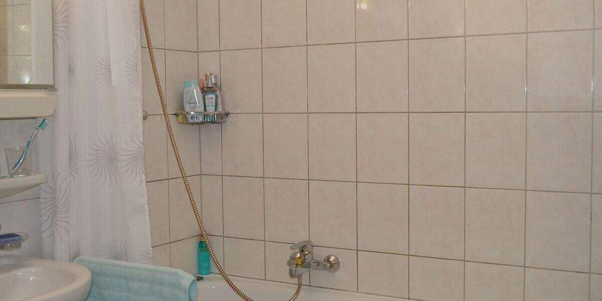 Etagenwohnung Saarbrücken Eschberg - 3 Zimmer, 89 m&sup2;, 199.000&euro; | Angebot:26723917