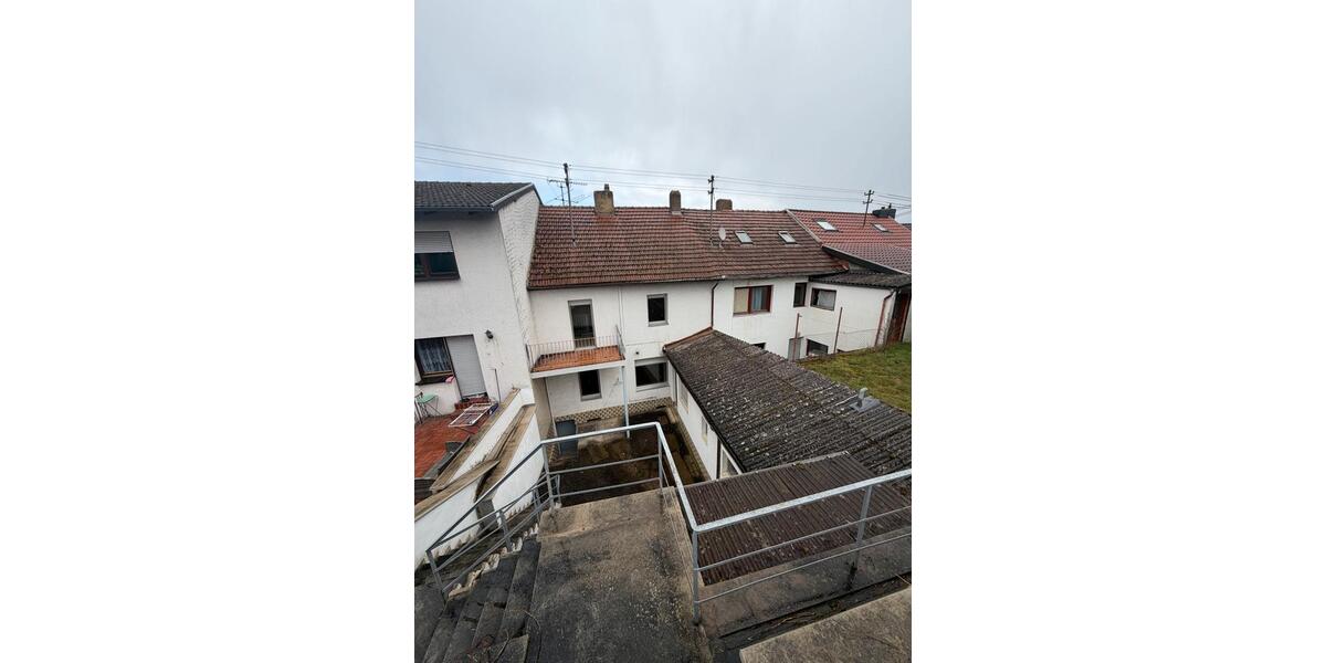 Einfamilienhaus Wadgassen - 5 Zimmer, 150 m&sup2;, 74.000&euro; | Angebot:25988431