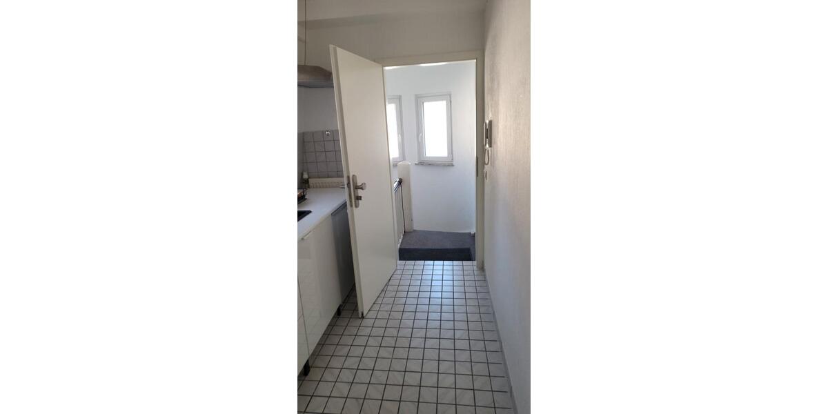 Dachgeschoßwohnung Sankt Ingbert - 1 Zimmer, 27 m&sup2;, 320&euro; | Angebot:26705235