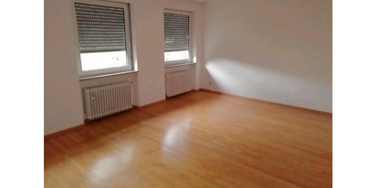 Etagenwohnung Schiffweiler - 5 Zimmer, 85 m&sup2;, 700&euro; | Angebot:25379468
