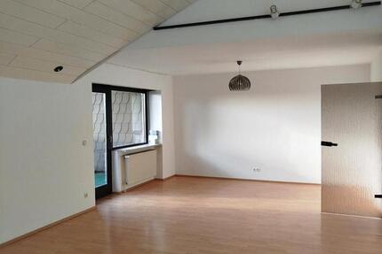 Wohnung Mandelbachtal - 3 Zimmer, 85 m&sup2;, 490&euro; | Angebot:26007922