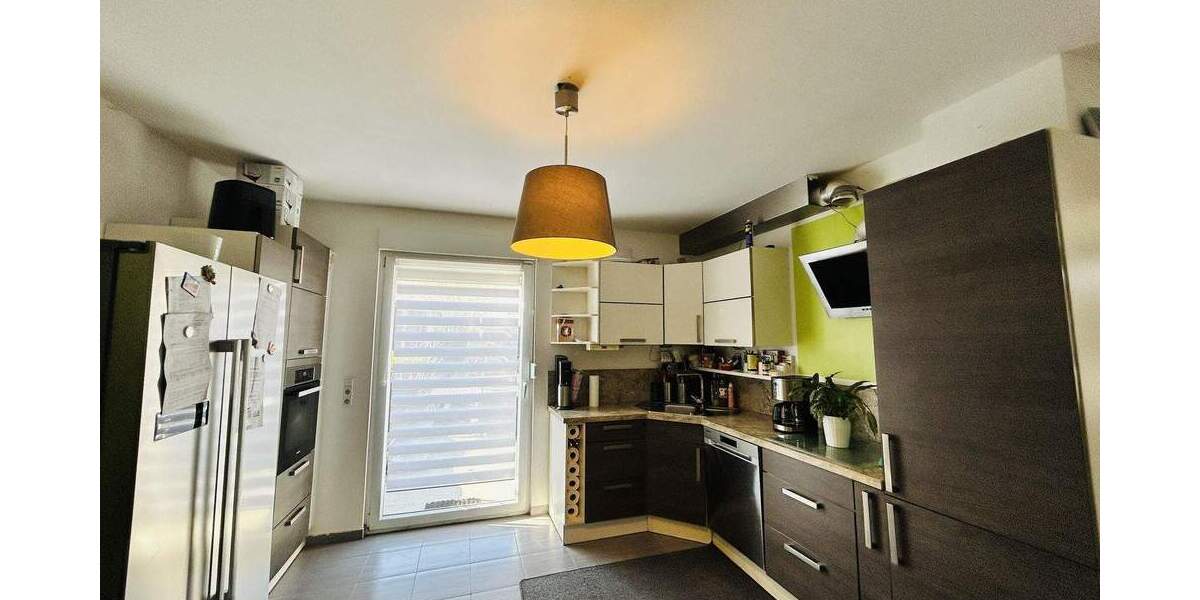 Mehrfamilienhaus, Wohnhaus Neunkirchen Innenstadt - 6 Zimmer, 130 m&sup2;, 219.000&euro; | Angebot:25779641