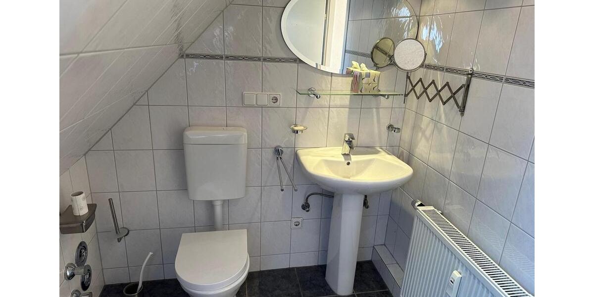 Dachgeschoßwohnung Saarbrücken Ensheim - 2 Zimmer, 130 m&sup2;, 1.000&euro; | Angebot:26162666