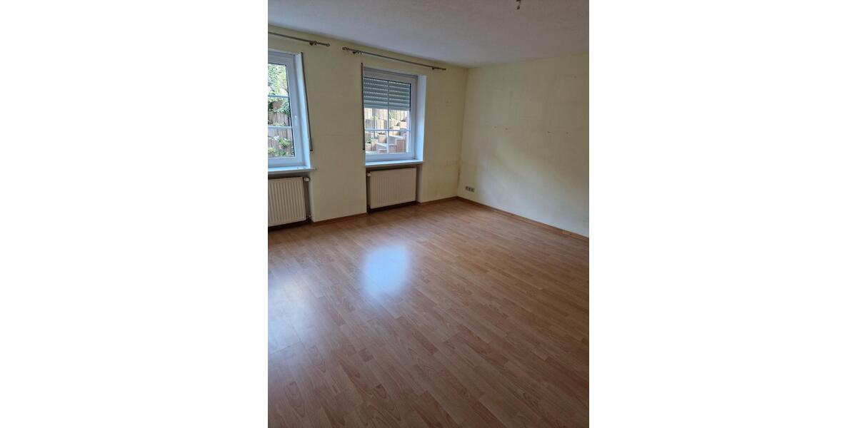 Erdgeschoßwohnung Mandelbachtal - 3 Zimmer, 80 m&sup2;, 550&euro; | Angebot:25948556