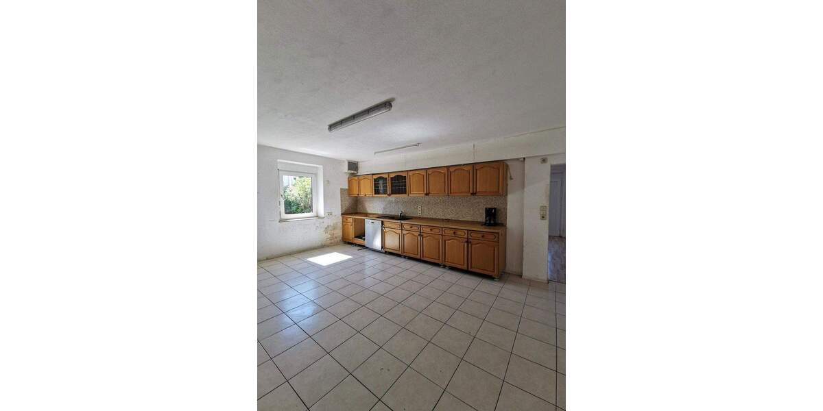 Mehrfamilienhaus, Wohnhaus Blieskastel Bierbach - 9 Zimmer, 220 m&sup2;, 159.000&euro; | Angebot:25760491