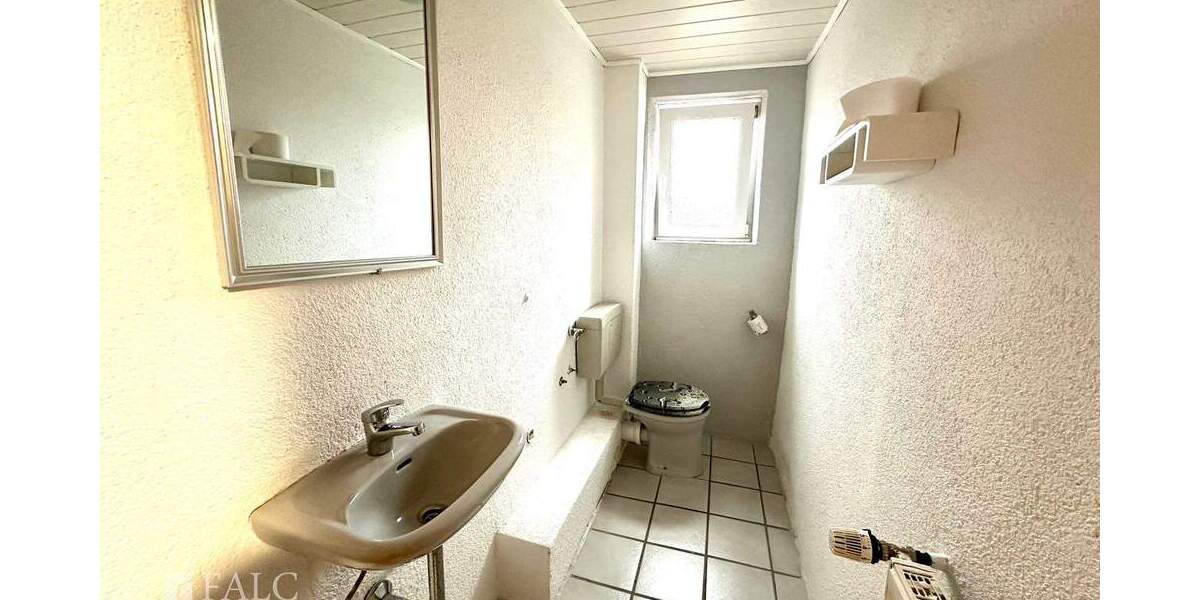 Einfamilienhaus Bous - 8 Zimmer, 156 m&sup2;, 159.000&euro; | Angebot:25670983