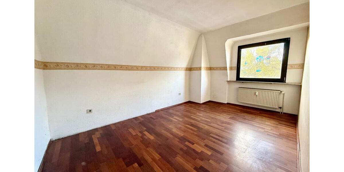Etagenwohnung Saarbrücken Malstatt - 3 Zimmer, 86 m&sup2;, 890&euro; | Angebot:25648445