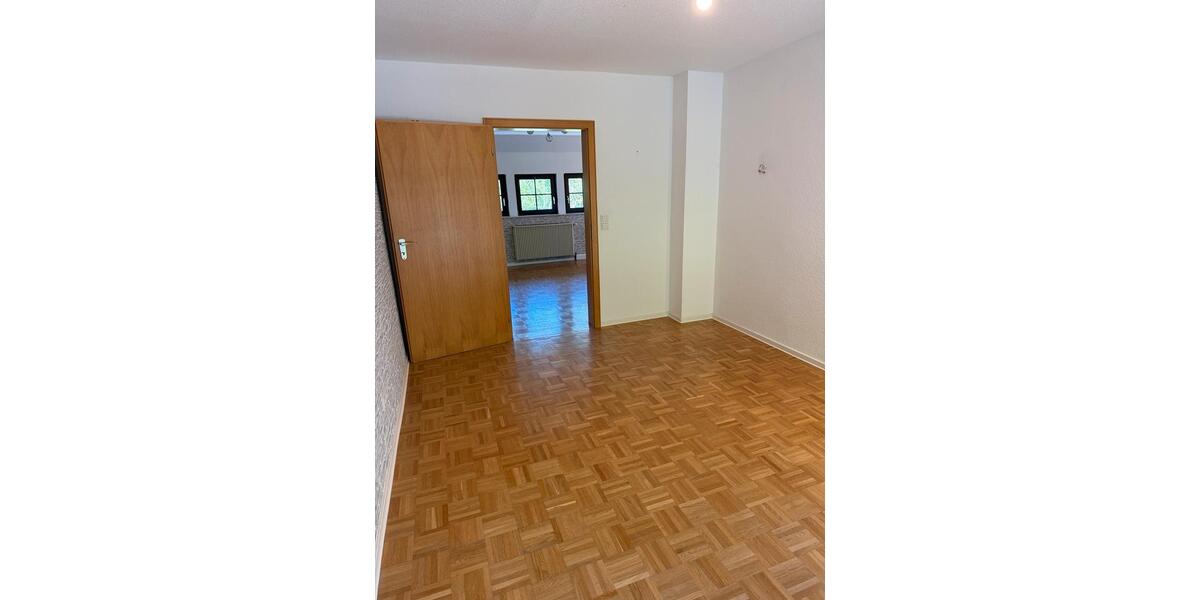 Doppelhaushälfte Saarbrücken Dudweiler - 4 Zimmer, 130 m&sup2;, 210.000&euro; | Angebot:26284185