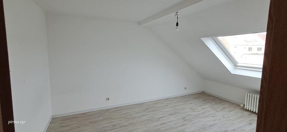 Dachgeschoßwohnung Saarbrücken - 1 Zimmer, 65 m&sup2;, 600&euro; | Angebot:25611704