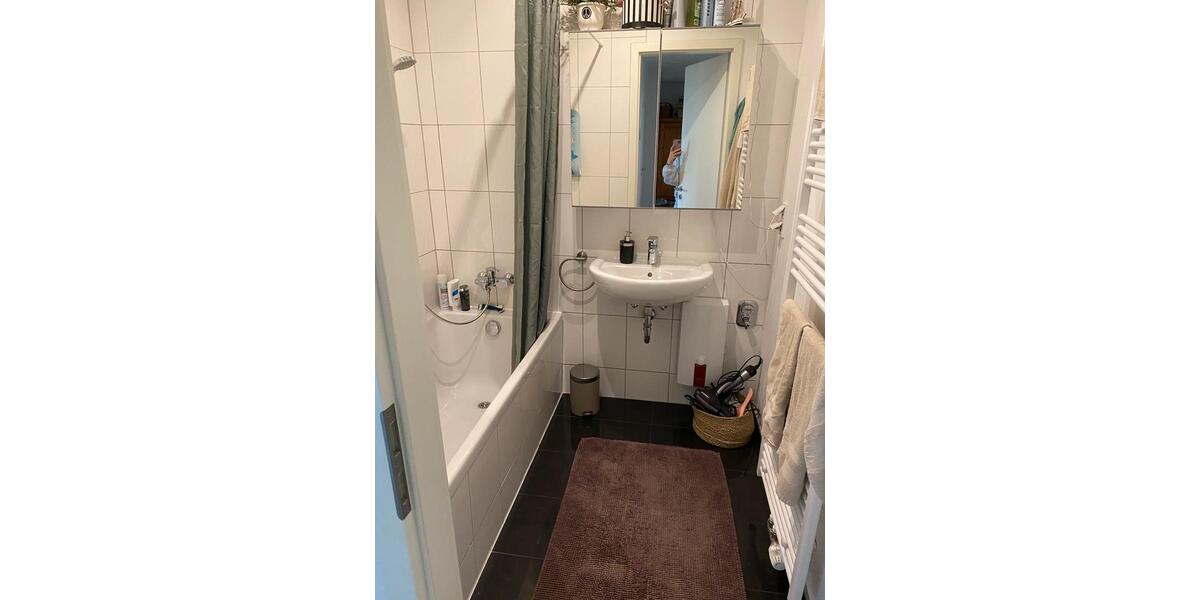 Etagenwohnung Saarbrücken Neue Bremm - 3.5 Zimmer, 90 m&sup2;, 1.250&euro; | Angebot:26626528