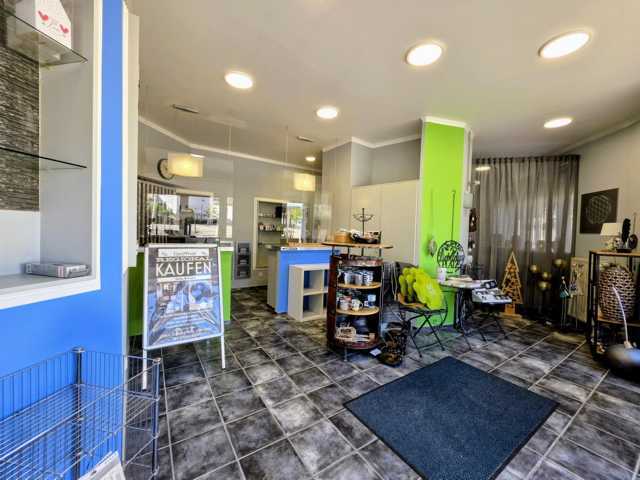 2-Familienhaus mit attraktiver Gewerbefläche in prominenter Lage - Mehrfamilienhaus, Wohnhaus Homburg | Angebot:27003328