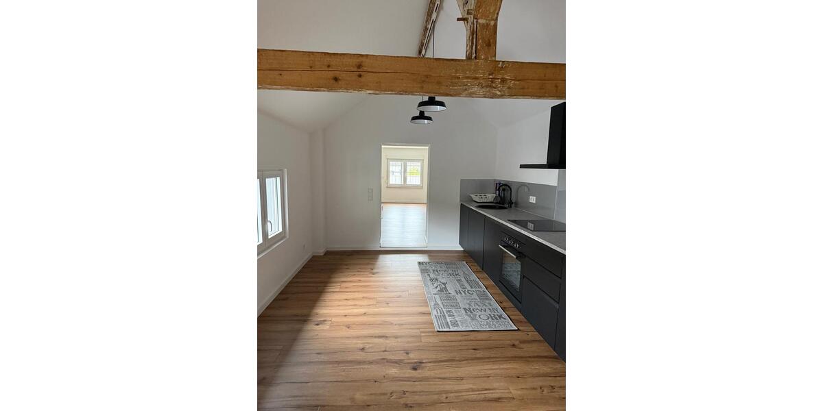 Dachgeschoßwohnung Homburg - 3 Zimmer, 100 m&sup2;, 1.300&euro; | Angebot:24848263