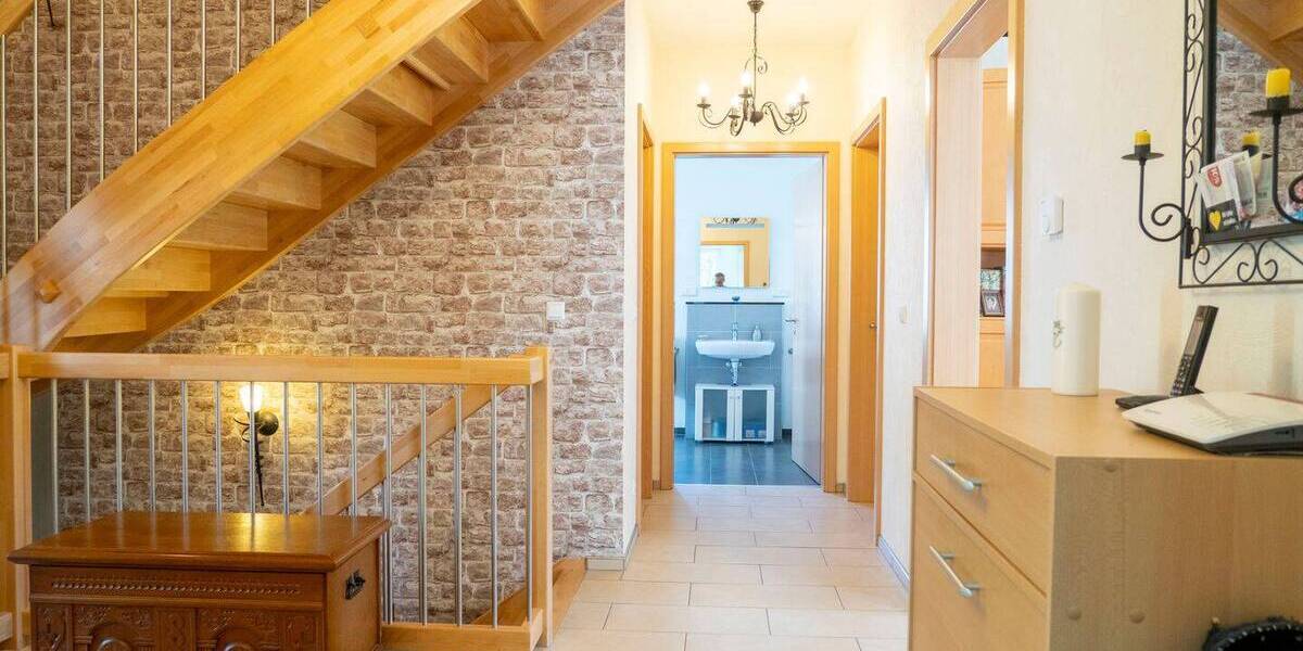 Einfamilienhaus Blieskastel Bierbach - 6 Zimmer, 180 m&sup2;, 500.000&euro; | Angebot:25797231