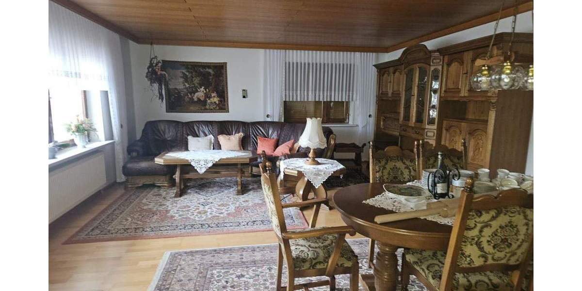 Mehrfamilienhaus, Wohnhaus Ottweiler - 6 Zimmer, 279.000&euro; | Angebot:25780473