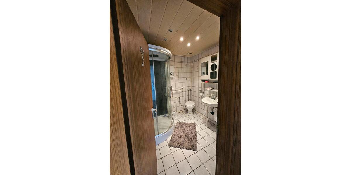 Einfamilienhaus Saarbrücken Dudweiler - 7 Zimmer, 170 m&sup2;, 350.000&euro; | Angebot:23726722